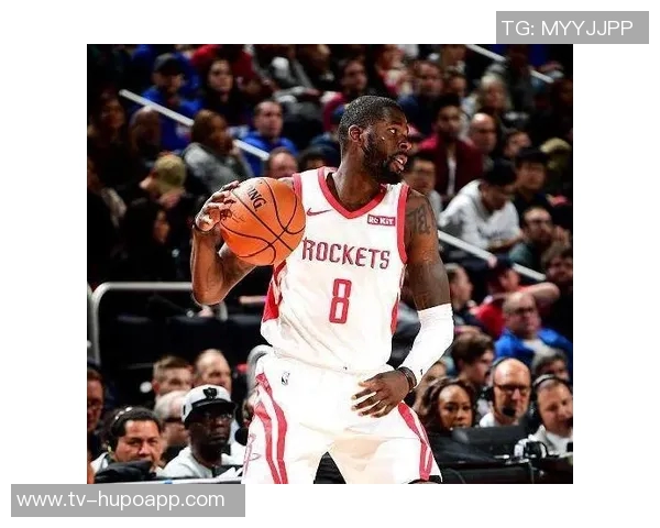 波蒂斯表现稳健半场8投5中贡献12分6篮板正负值2助球队稳定局面