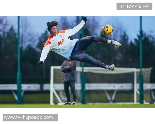 乔科尔评选英超赛季最佳阵容哈兰德福登领衔锋线赖斯入选