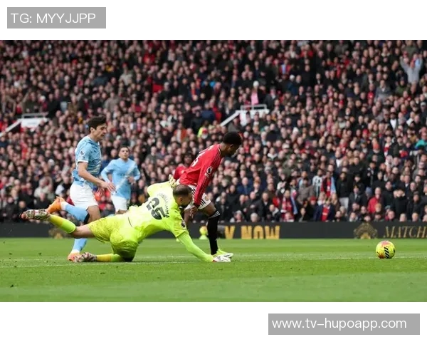 卡里克重回曼市德比现场回忆昔日混战情景并劝架冲突球员